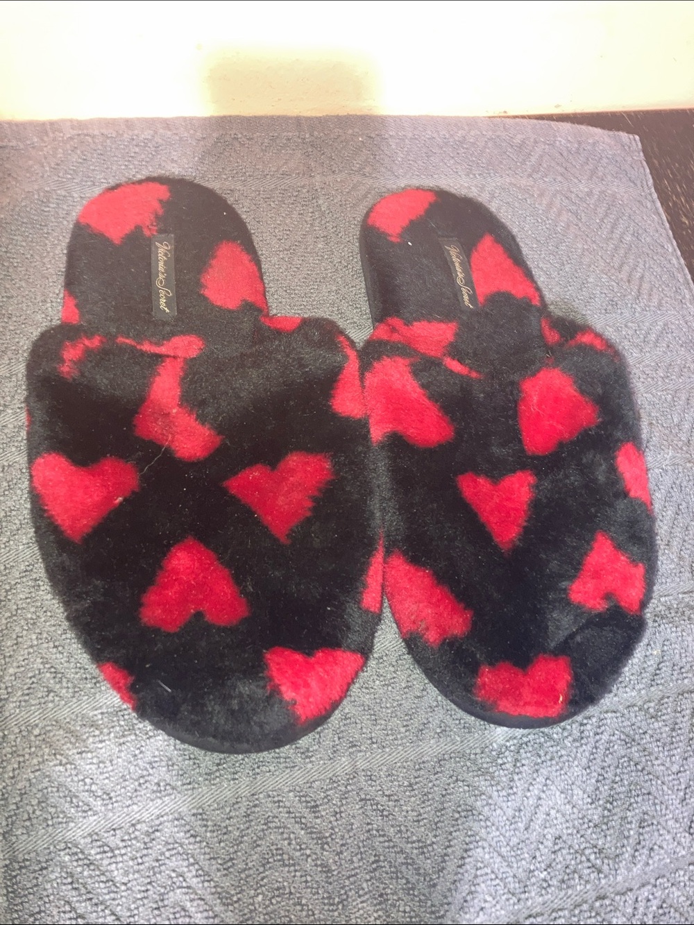 Victoria's Secret Black & Red Heart Plush Slip-Ons